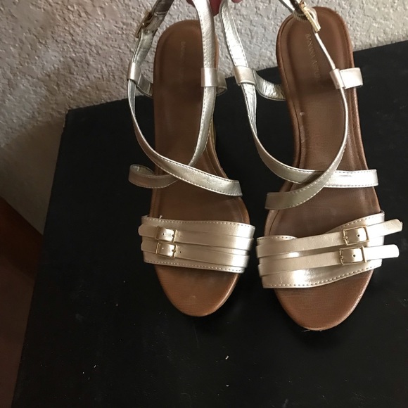 Sandals - Picture 3 of 4